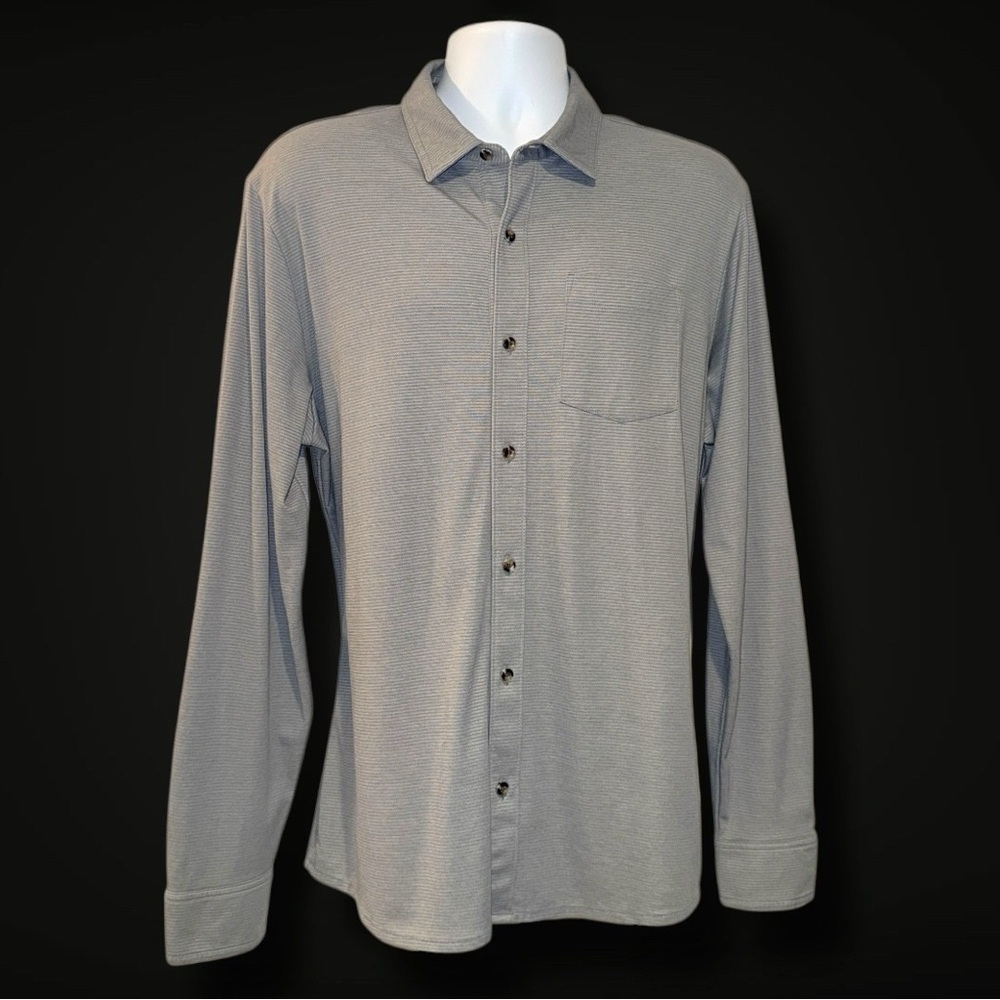 TravisMathew Men’s Long Sleeve Button-Up Shirt – Gray Textured Knit – Size Large